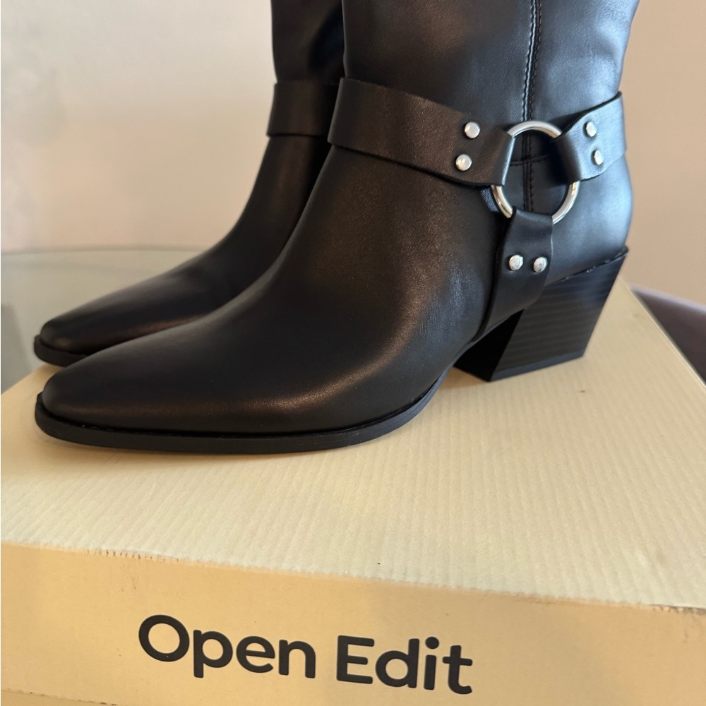 Chic Black Ankle Boots for Versatile Elegance